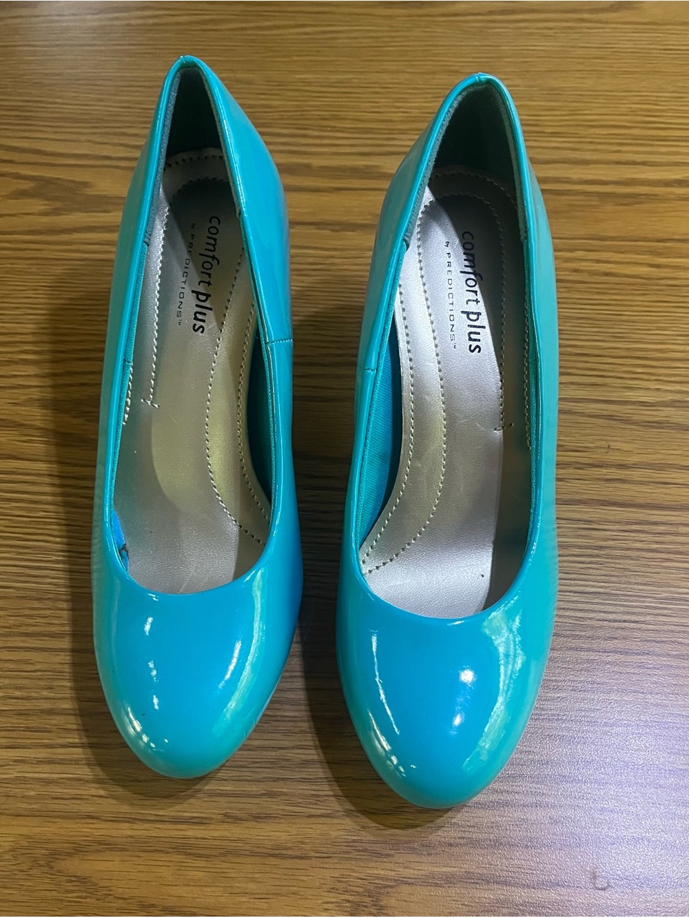 Comfort Plus by Predictions Teal Patent Round-Toe Women's Pumps Size 5